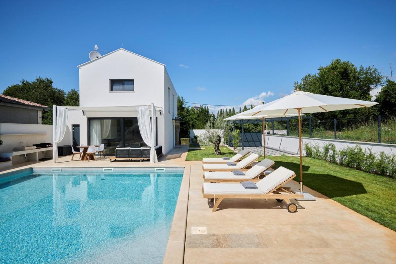 Villa Pura Vida With Pool And Whirlpool Near Umag Materada Экстерьер фото